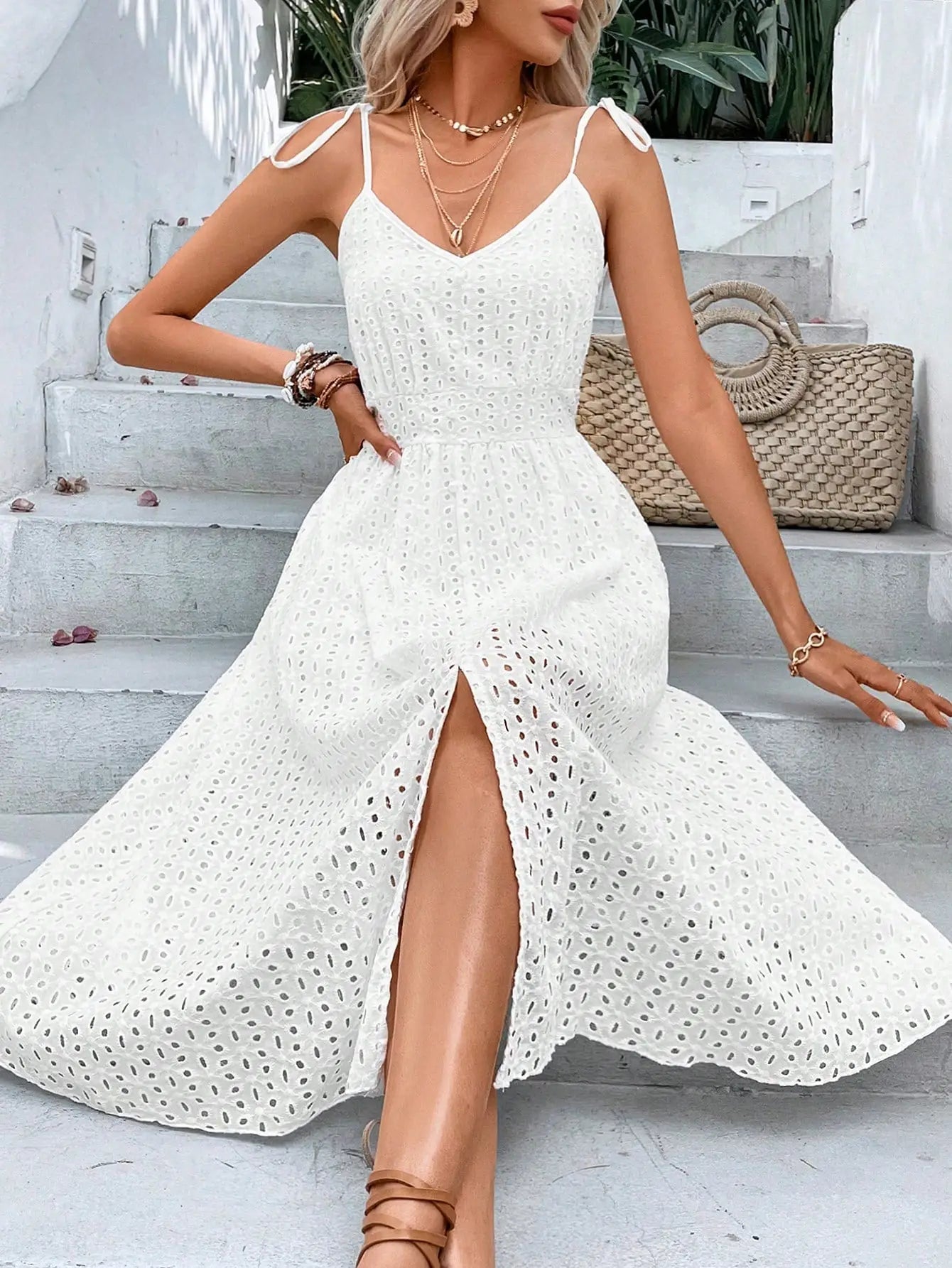 Robe Longue Blanche Bohème Fine Bretelle | Evasion Bohème